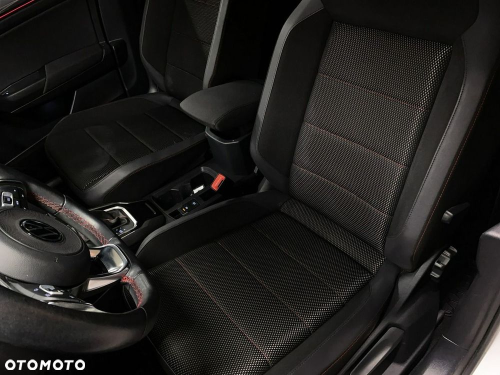 Volkswagen T-Roc 1.5 TSI ACT Premium DSG - 28