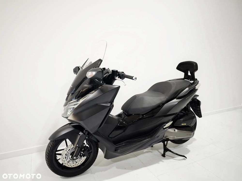 Honda NSS - 12