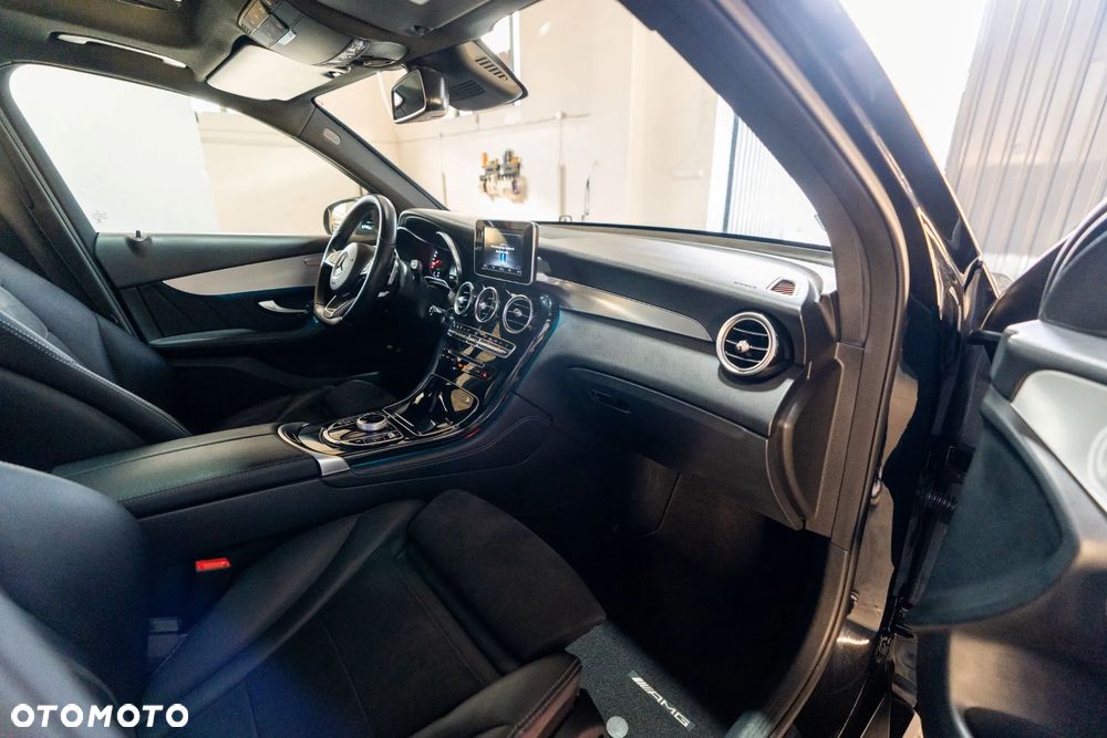 Mercedes-Benz GLC 300 4-Matic - 17