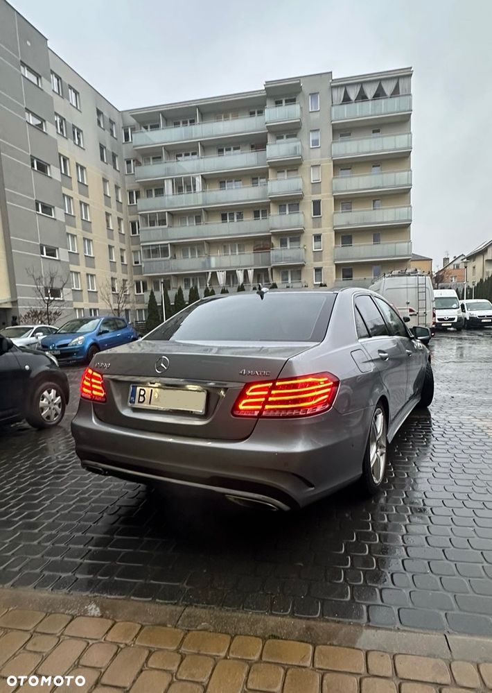 Mercedes-Benz Klasa E 350 4Matic 7G-TRONIC Elegance - 3
