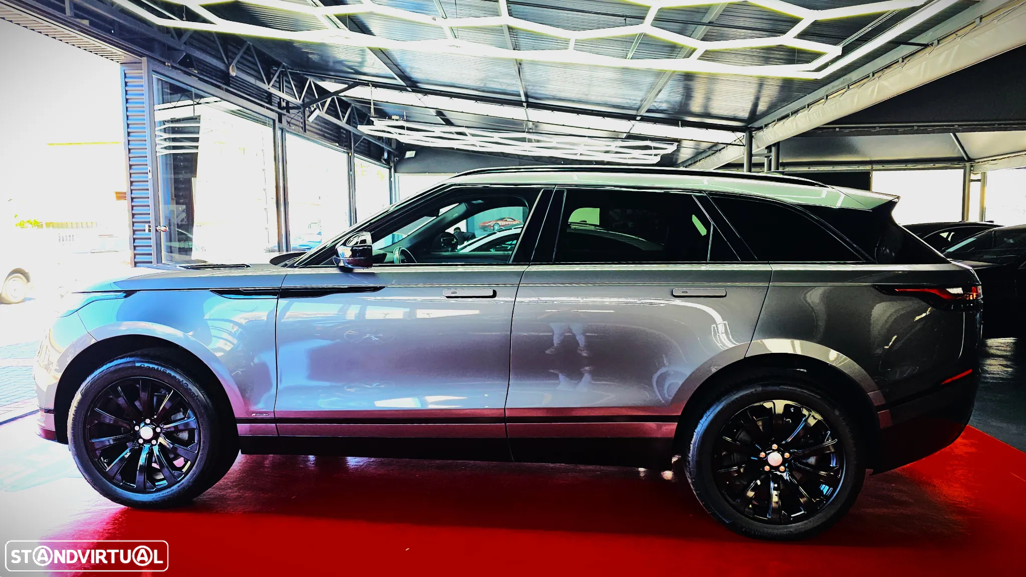 Land Rover Range Rover Velar 2.0 D R-Dynamic S - 4