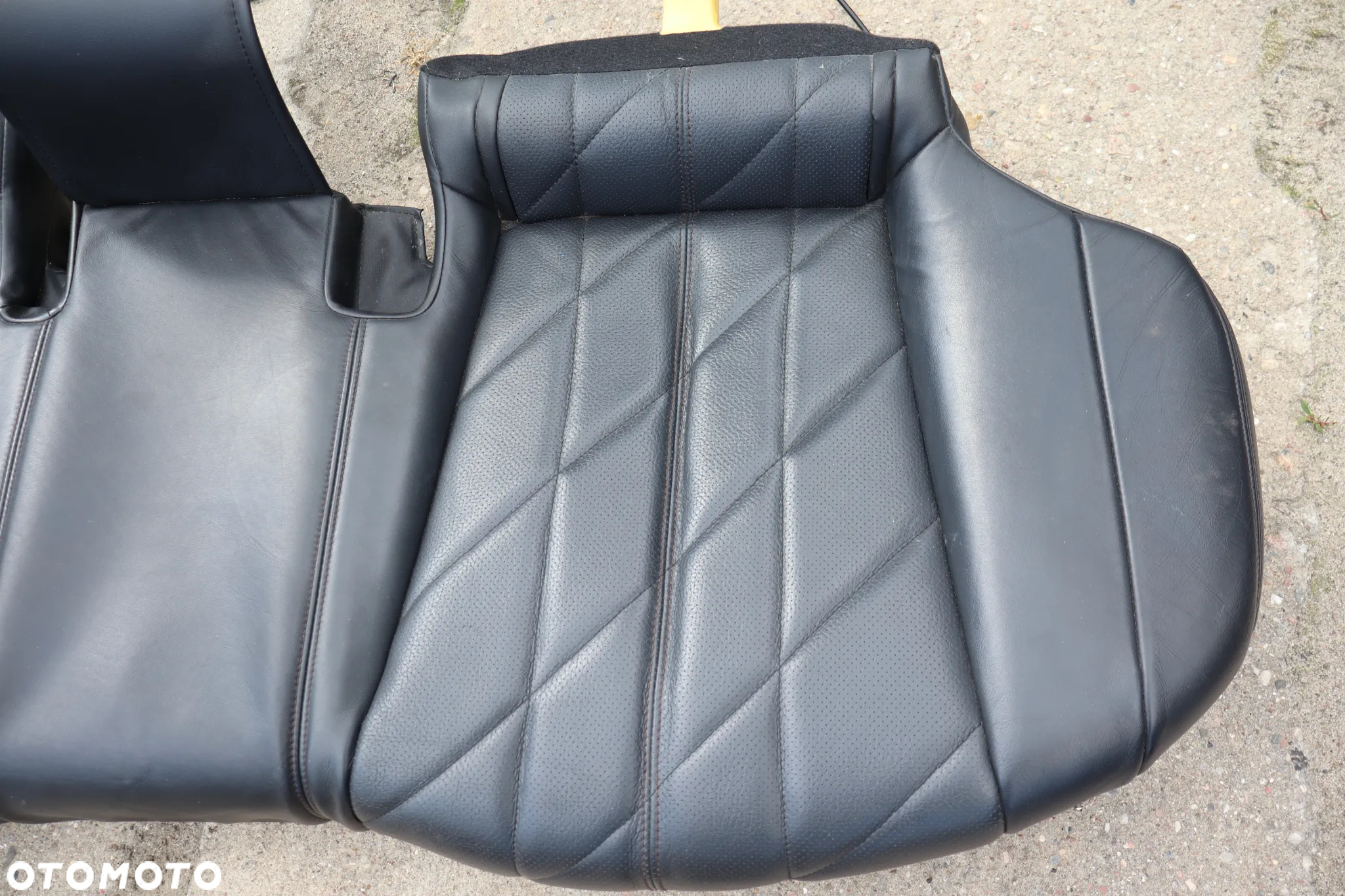 FOTEL FOTELE KANAPA TAPICERKI DRZWI ZAGŁÓWEK TV AUDIOMEDIA SKÓRA INFINITY FX II LIFT QX70S 2012 - 18