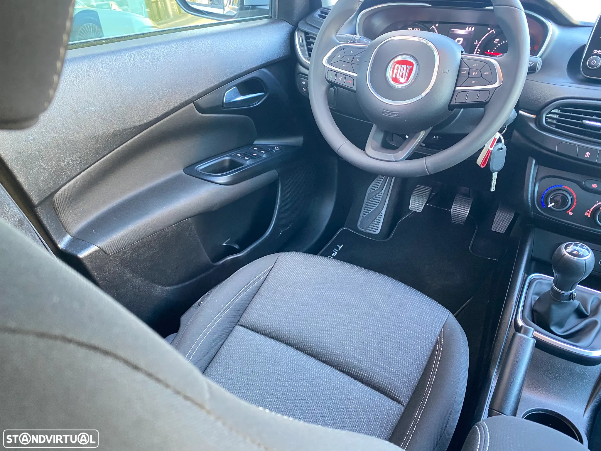 Fiat Tipo Station Wagon 1.3 M-Jet Lounge J17 - 24