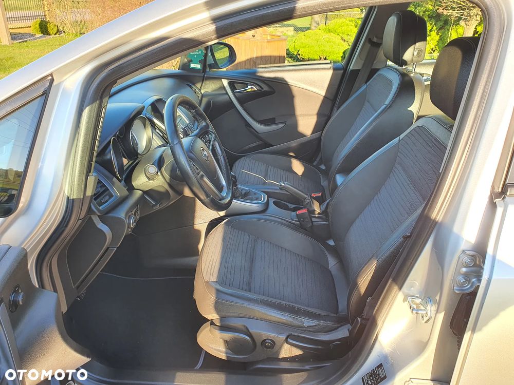 Opel Astra 1.6 CDTI Cosmo - 6