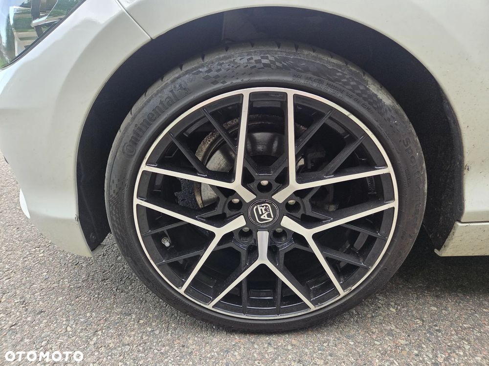 BMW Seria 1 - 19