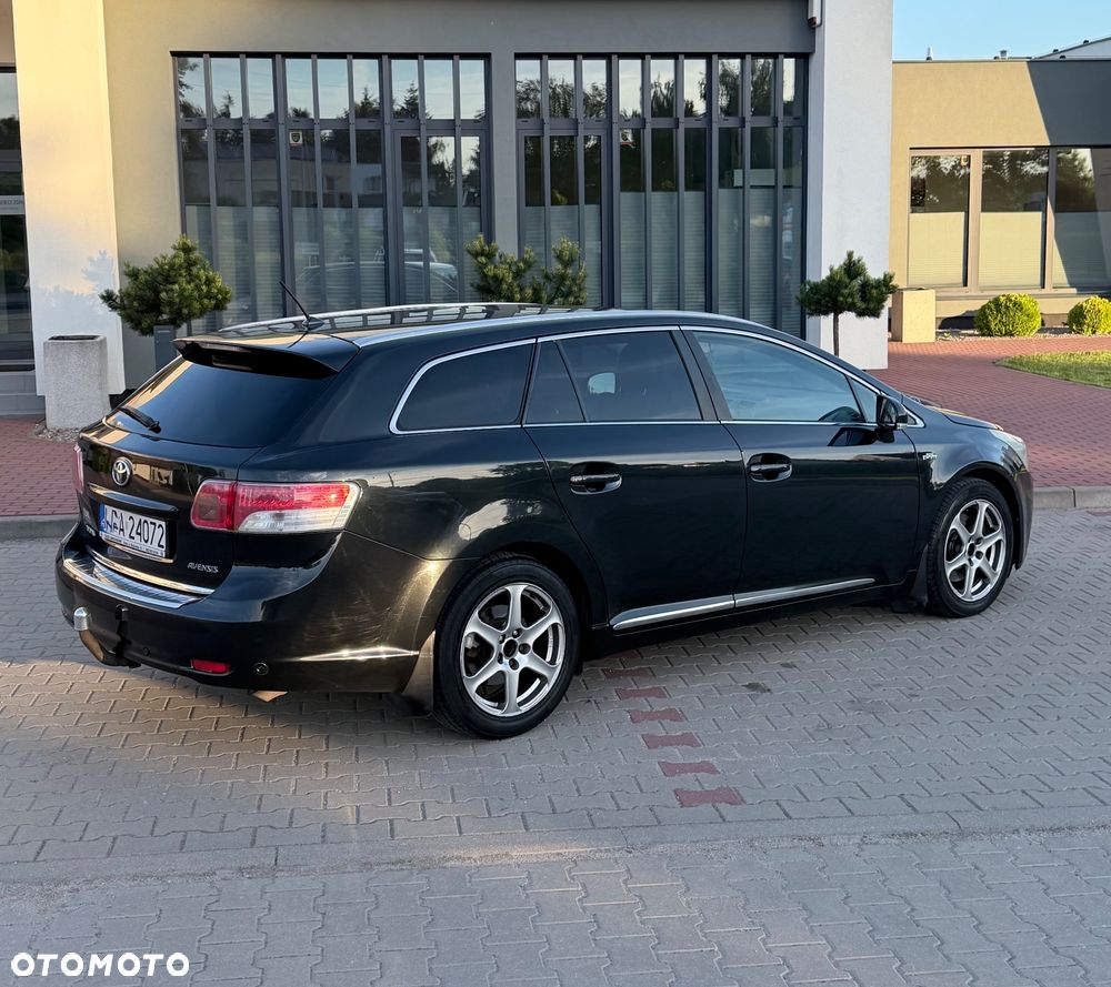 Toyota Avensis 2.2 D-4D Prestige NAVI - 6