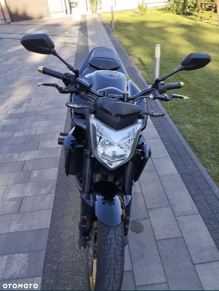 Yamaha FZ - 5