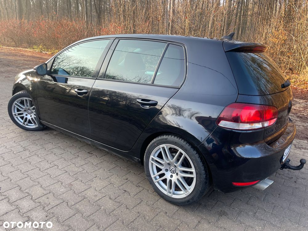 Volkswagen Golf - 11