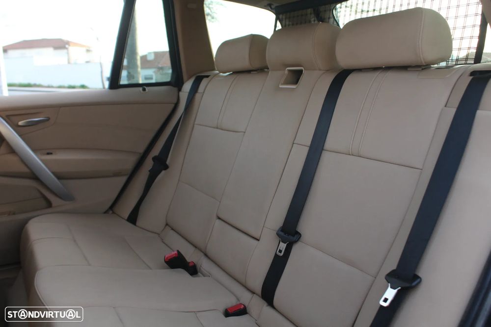 BMW X3 2.0 d LifeStyle - 45