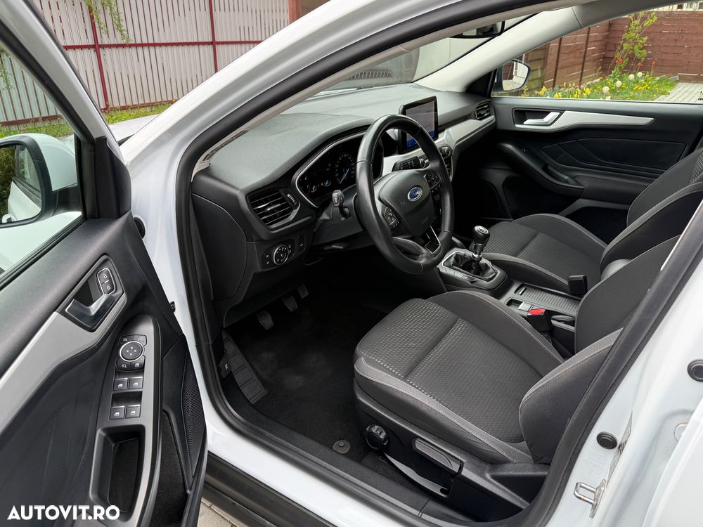 Ford Focus 1.0 EcoBoost Connected - 19