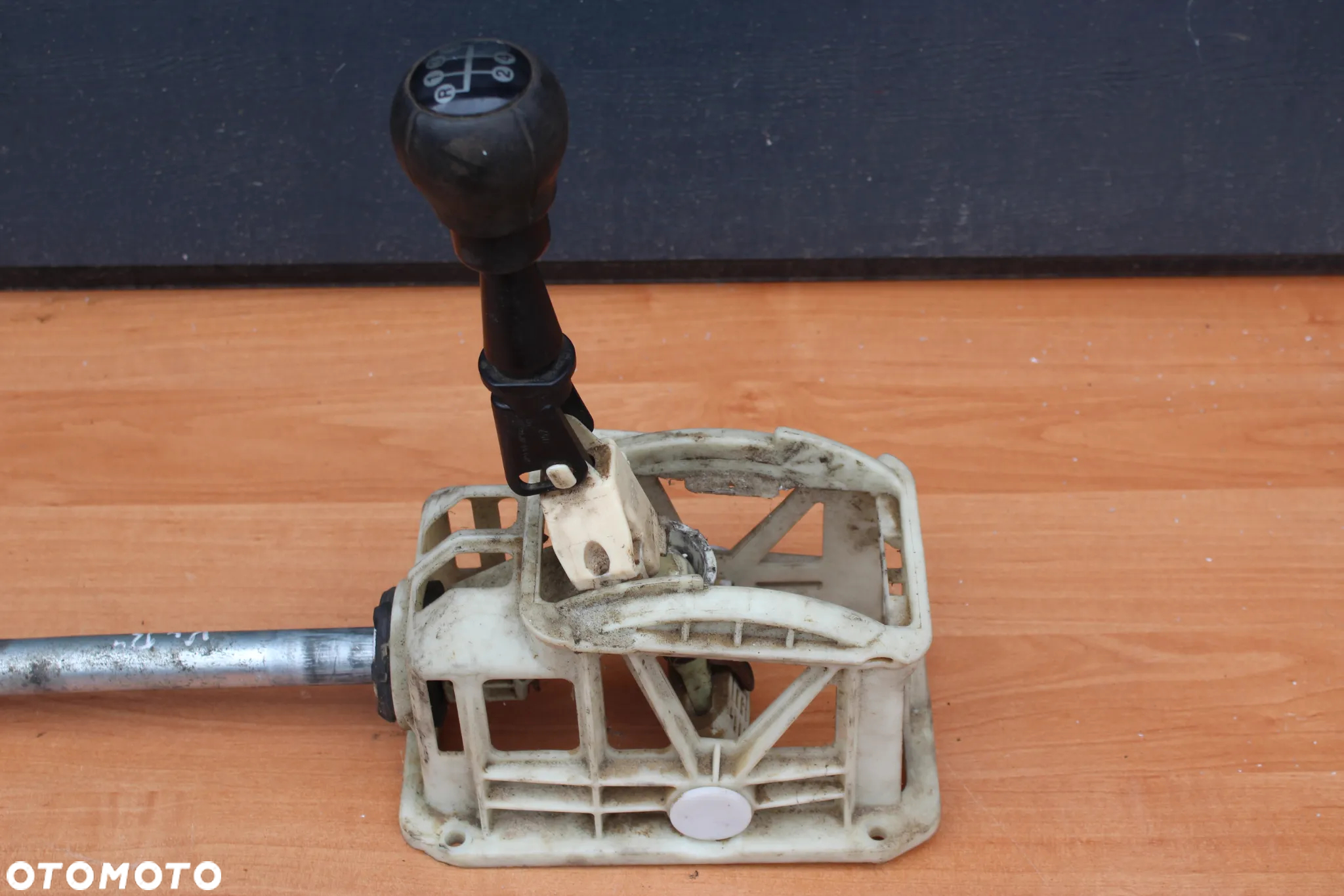 LEWAREK GAŁKA ZMIANY BIEGÓW OPEL VECTRA B 90523924 - 2