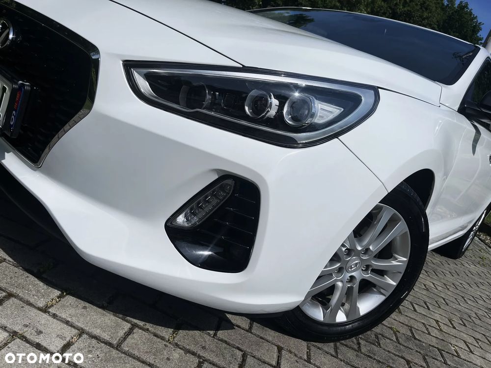 Hyundai i30 1.6 CRDi BlueDrive Premium - 35