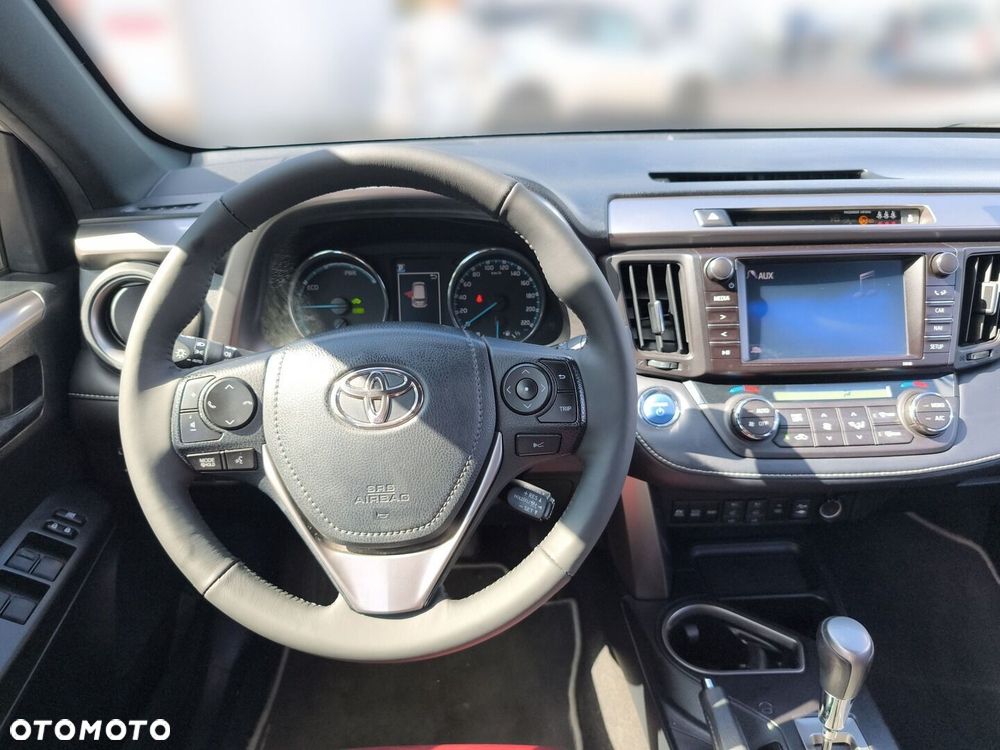 Toyota RAV4 - 16