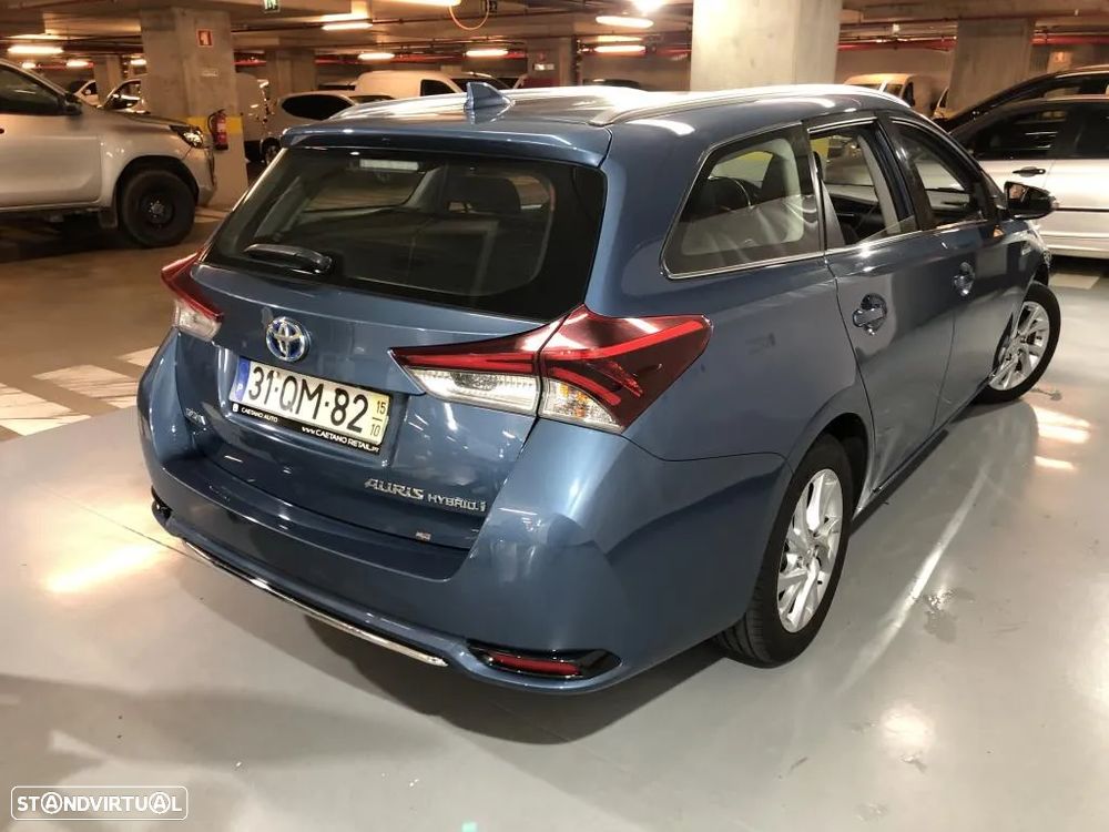 Toyota Auris Touring Sports 1.8 HSD Comfort +P.Sport+Navi - 2
