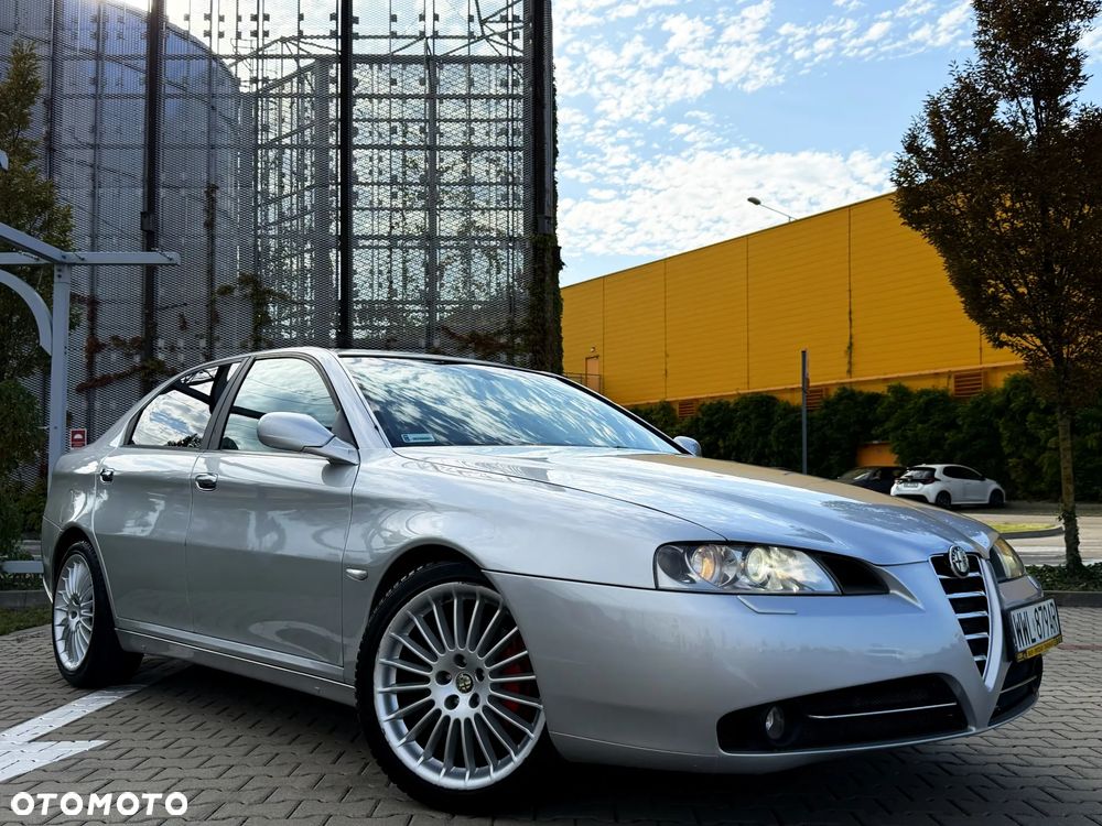 Alfa Romeo 166