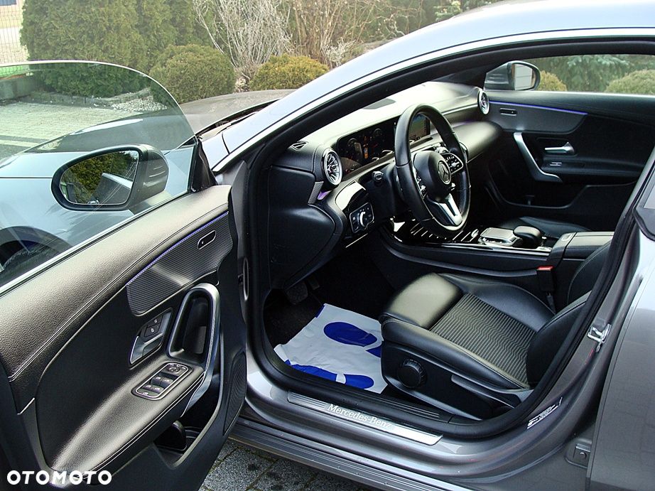 Mercedes-Benz CLA 200 d Progressive 8G-DCT - 19