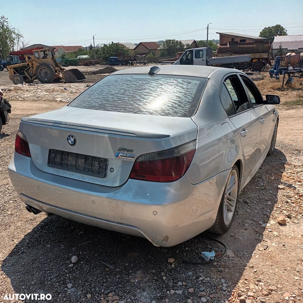 Dezmembrari  BMW 5 (E60, E61)  2003  > 2010 530 d Motorina - 4