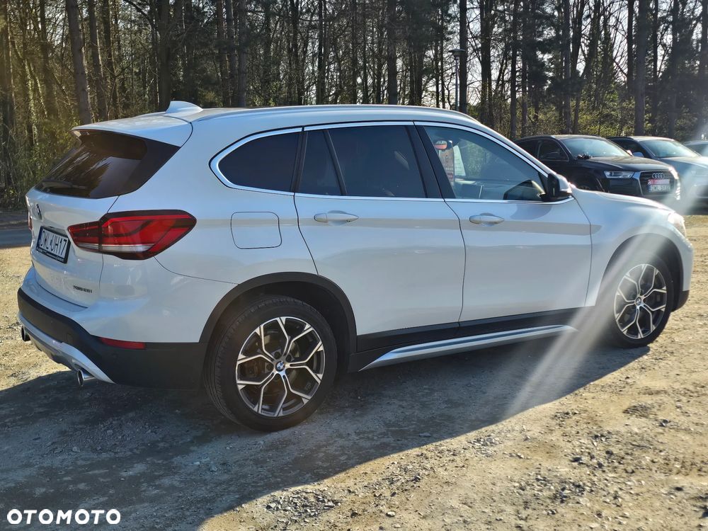 BMW X1 xDrive25i GPF xLine - 8