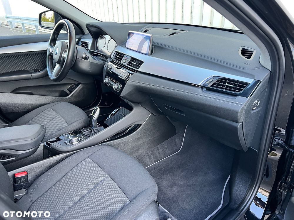 BMW X2 sDrive18i Business Edition - 17