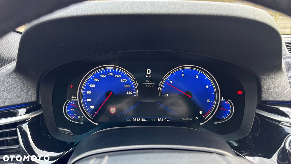 BMW Seria 5 520d Sport Line - 26