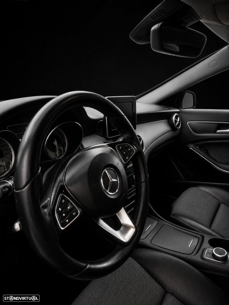 Mercedes-Benz GLA 180 (CDI) d 7G-DCT Style - 14