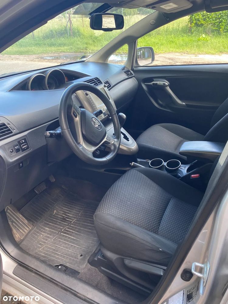 Toyota Verso 1.8 Sol plus NAVI 7os MS - 9