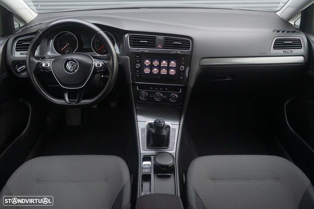 VW Golf Variant 1.6 TDi Confortline - 8