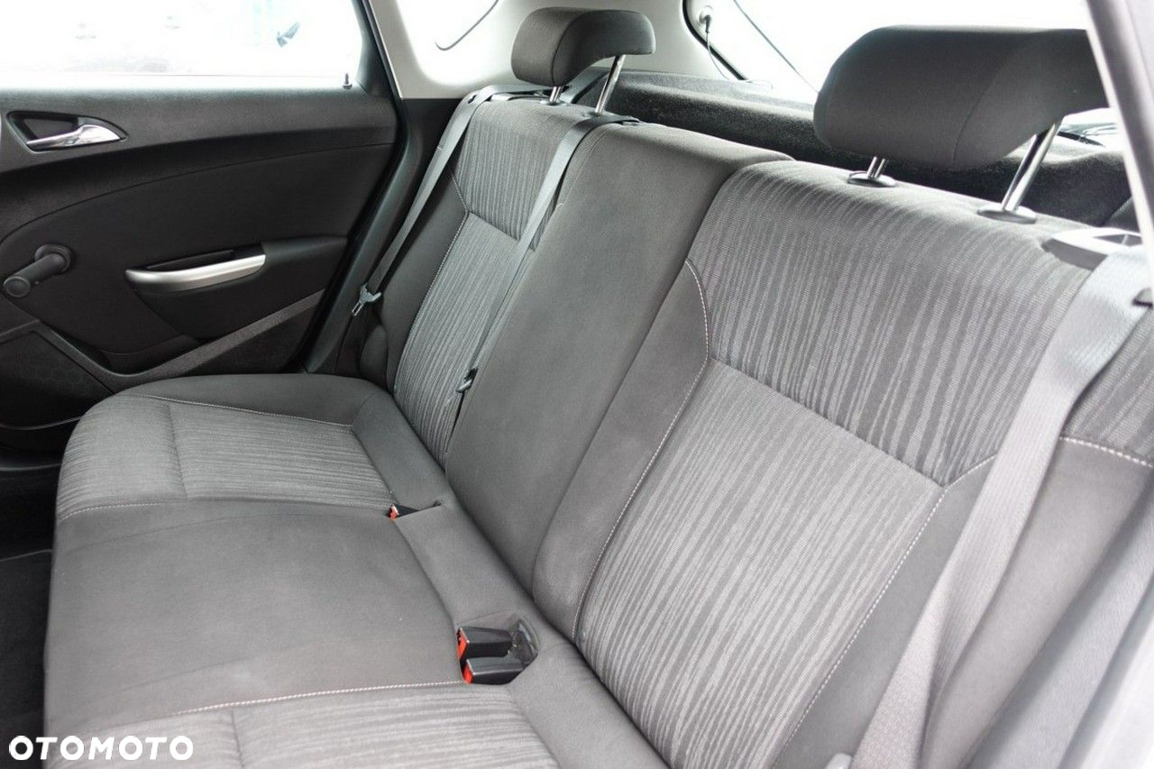 Opel Astra - 15