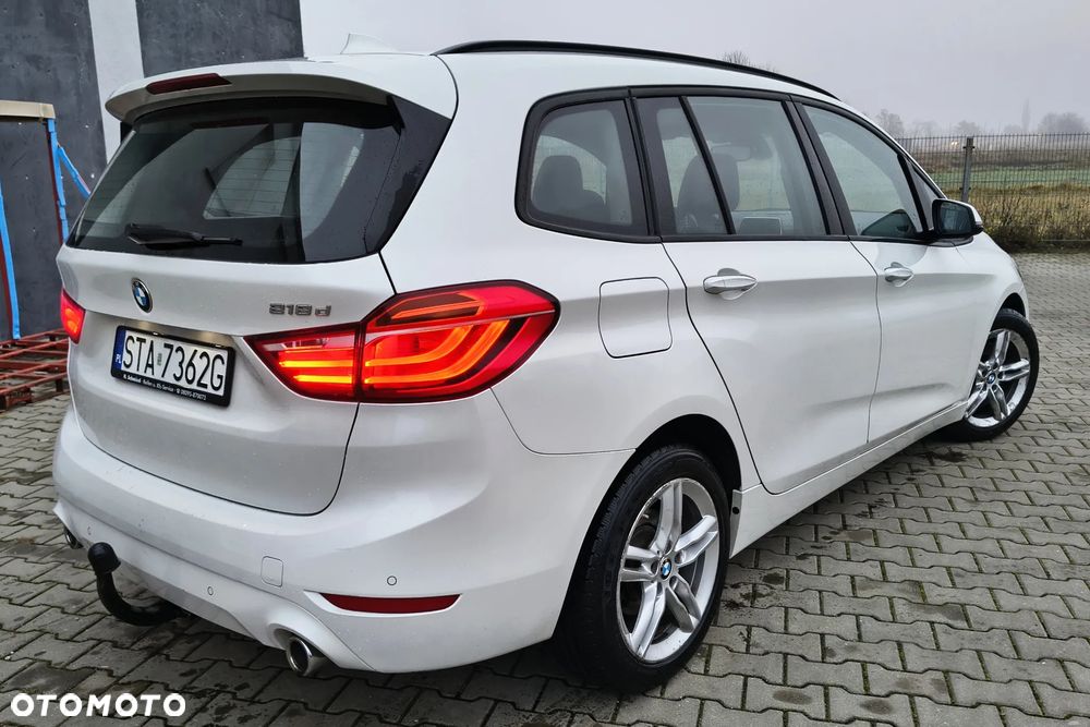 BMW Seria 2 218d xDrive Luxury Line - 2