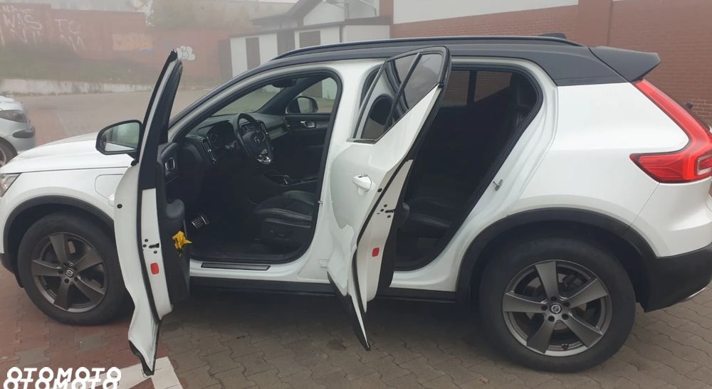 Volvo XC 40 T5 Plug-In Hybrid R-Design - 22