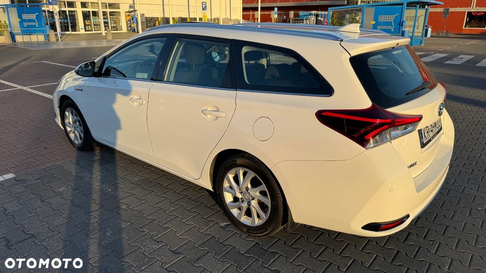 Toyota Auris 2018 photo 3