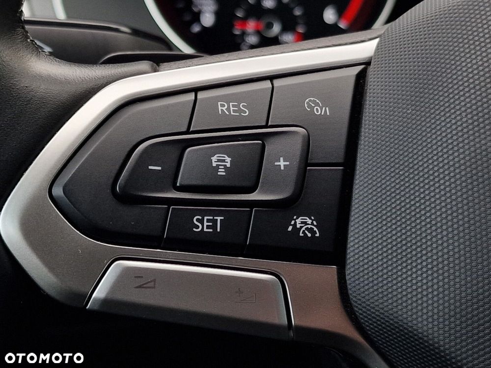 Volkswagen Passat Variant 2.0 TDI Business DSG - 29