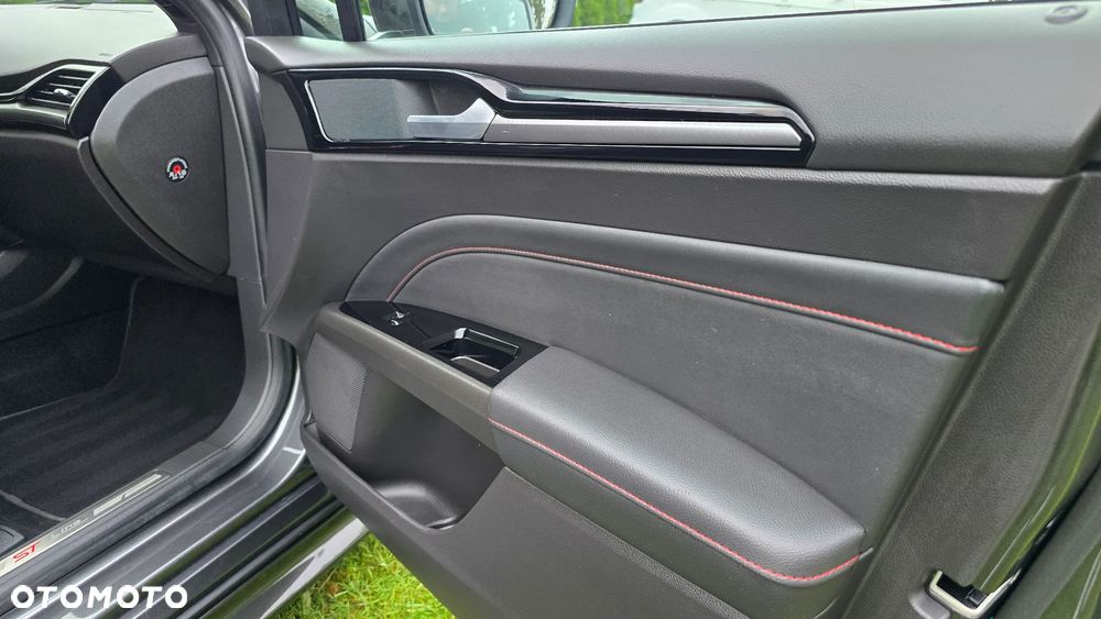 Ford Mondeo 2.0 EcoBlue ST-Line - 25