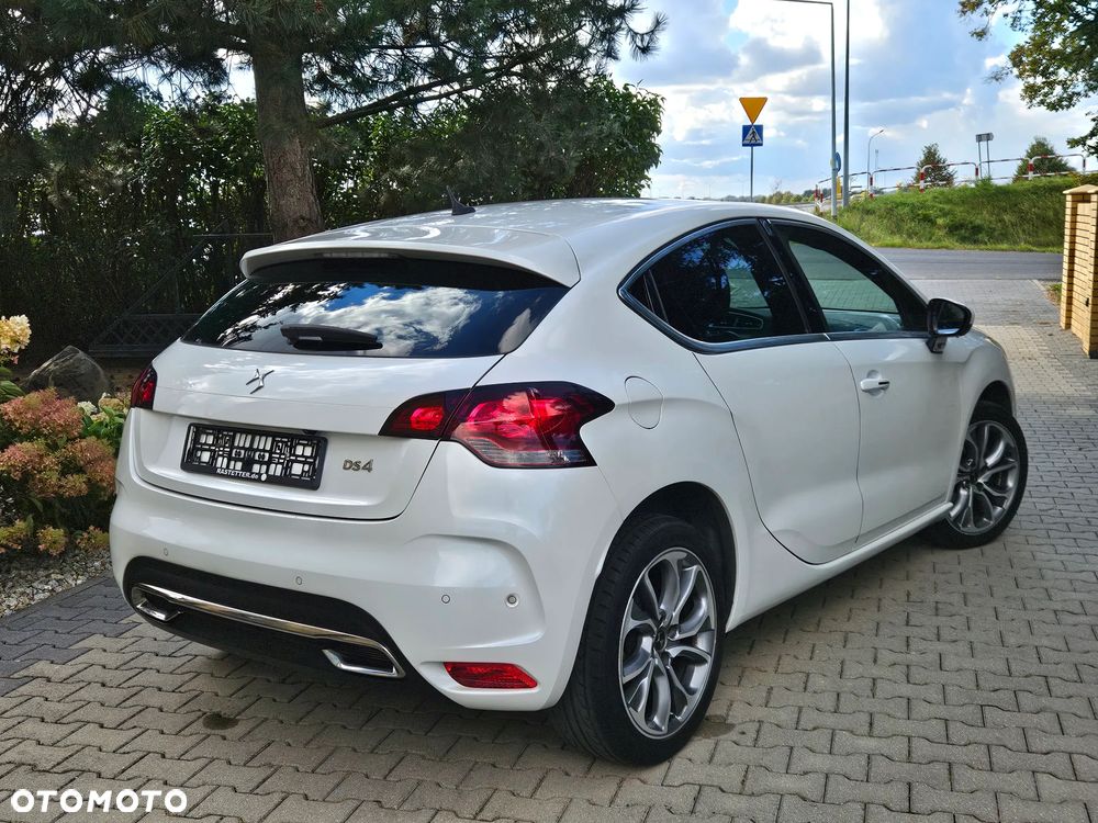 Citroën DS4 Cross 1.6 BlueHDi Be Chic S&S EAT6 - 16