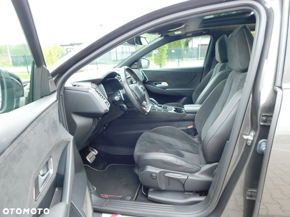 DS Automobiles DS 7 Crossback - 15