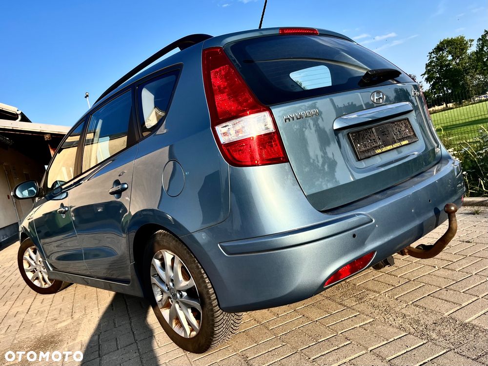 Hyundai i30 i30cw 1.4 FIFA WM Edition - 2