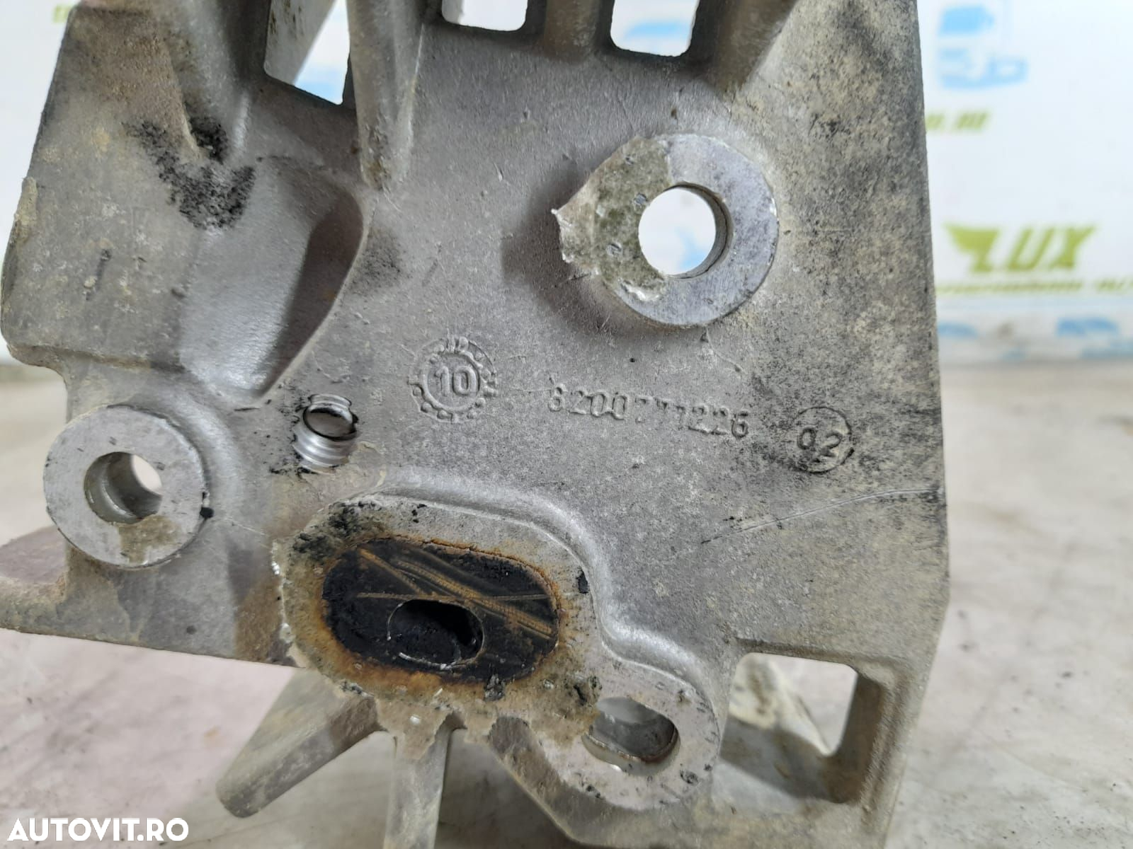 Injector pornire la rece 8200771225  1.5 dci K9K837 Renault Megane 3 - 2