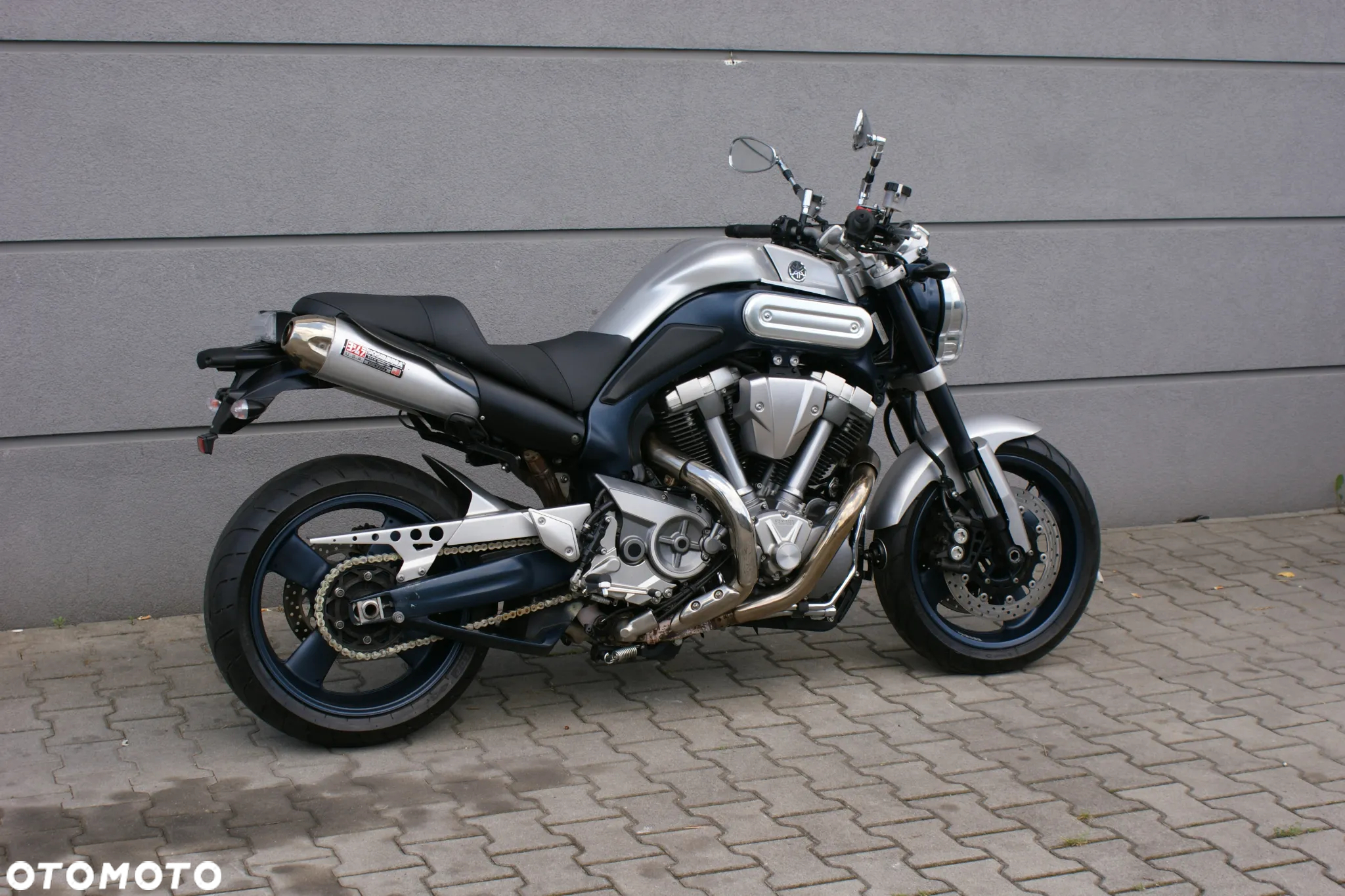 Yamaha MT - 4