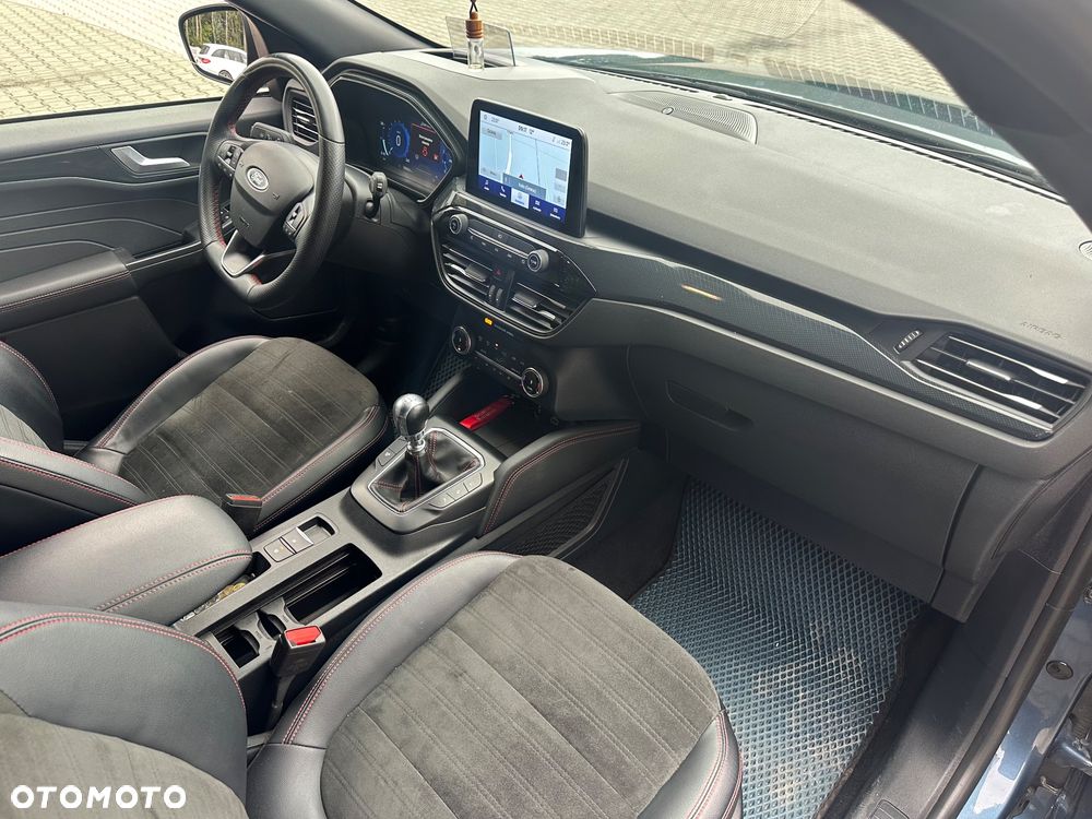 Ford Kuga 1.5 EcoBoost FWD ST-Line X - 12