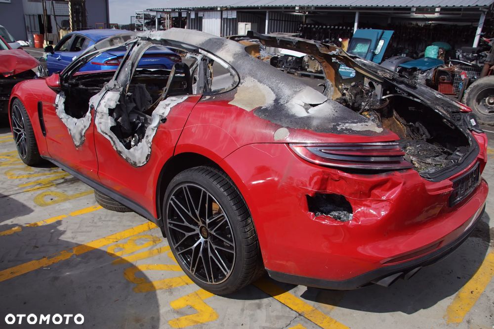 Pojazd na części Porsche Panamera 4S 971 2017 2.9 CSZA tel 692324777 skrzynia CODS1 lakier lM3C silnik skrzynia dyfer rozrusznik akternator zderzak wydech chłodnica przód pas felga amortyzator sanki lampa sanki 971400048AM 971407487J 971423051AM - 18