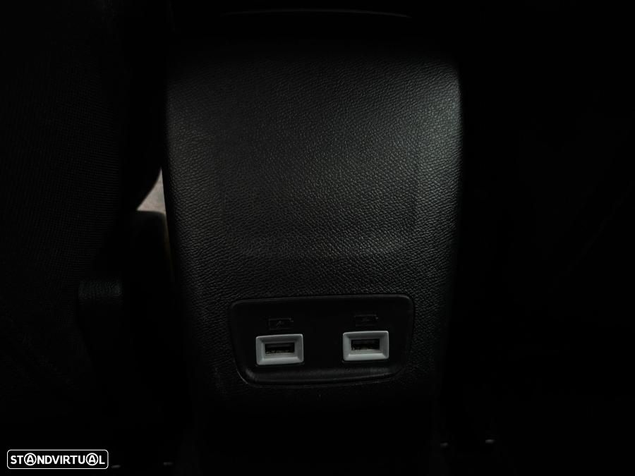 Peugeot e-208 E-Style - 26