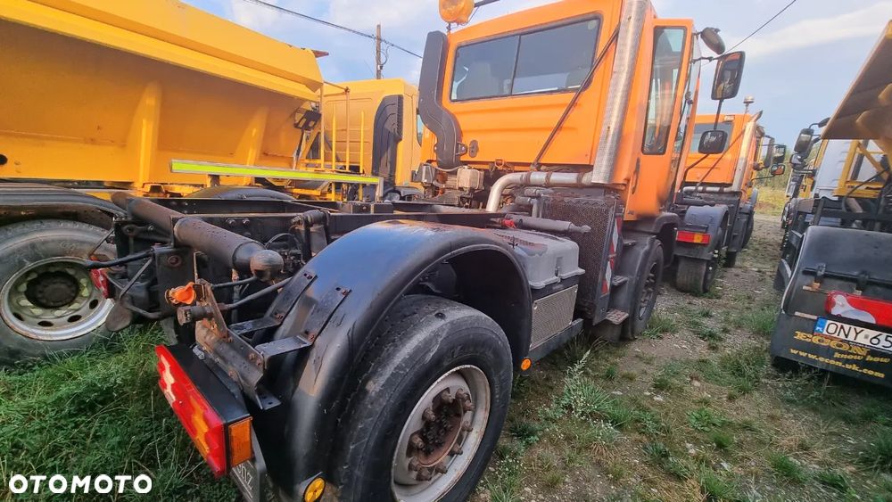 Mercedes-Benz Unimog U400 - 4