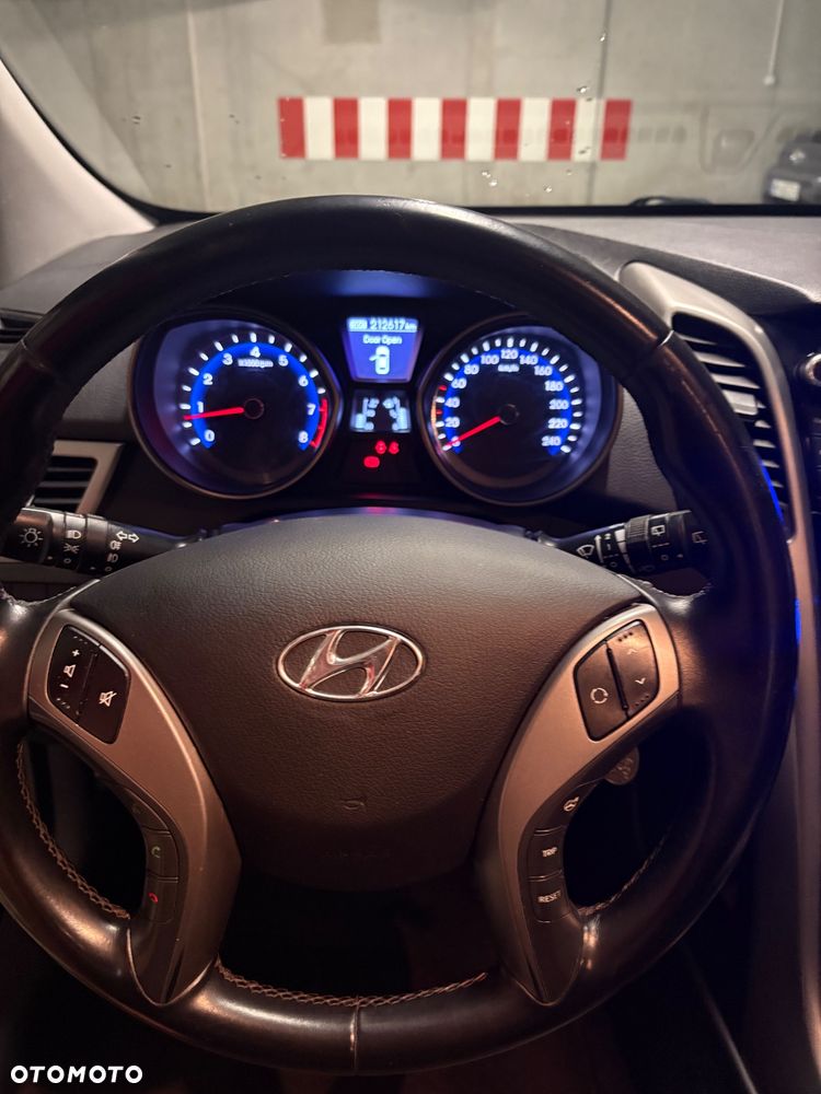Hyundai i30 1.6 Classic - 8