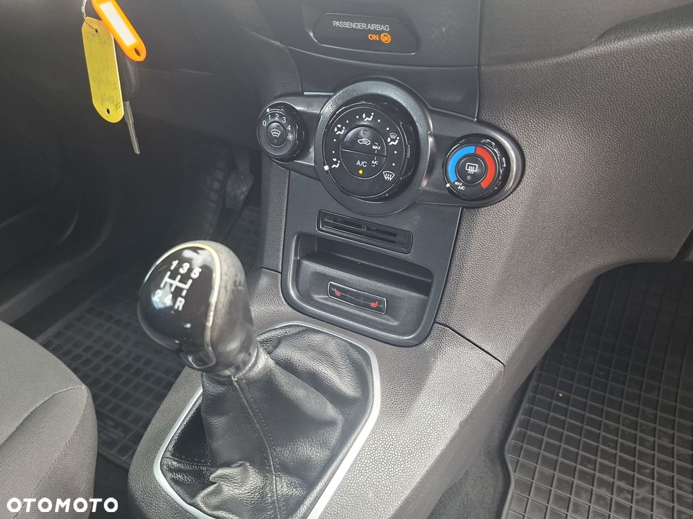 Ford Fiesta 1.25 Ambiente - 9