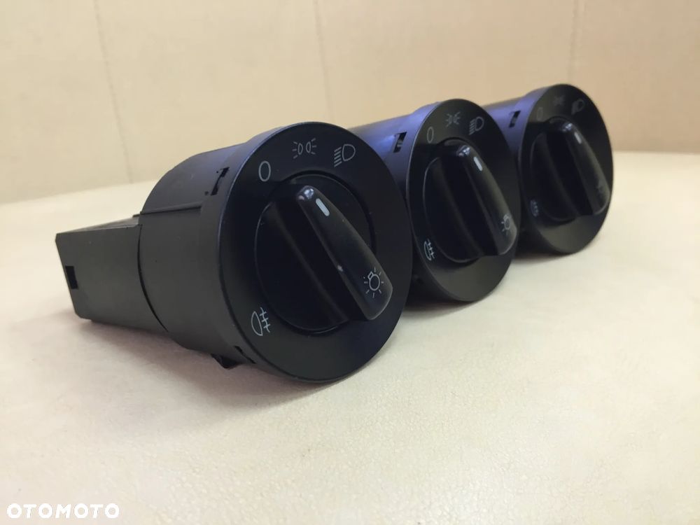 PRZEŁĄCZNIK WŁĄCZNIK ŚWIATEŁ VW PASSAT B5 FL/ BORA/ GOLF IV 1C0941531 LUB 1C0941531A - 15