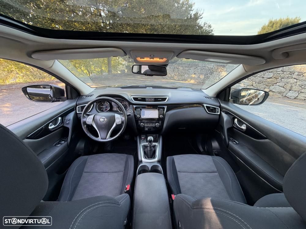 Nissan Qashqai 1.5 dCi N-Connecta 18 - 20