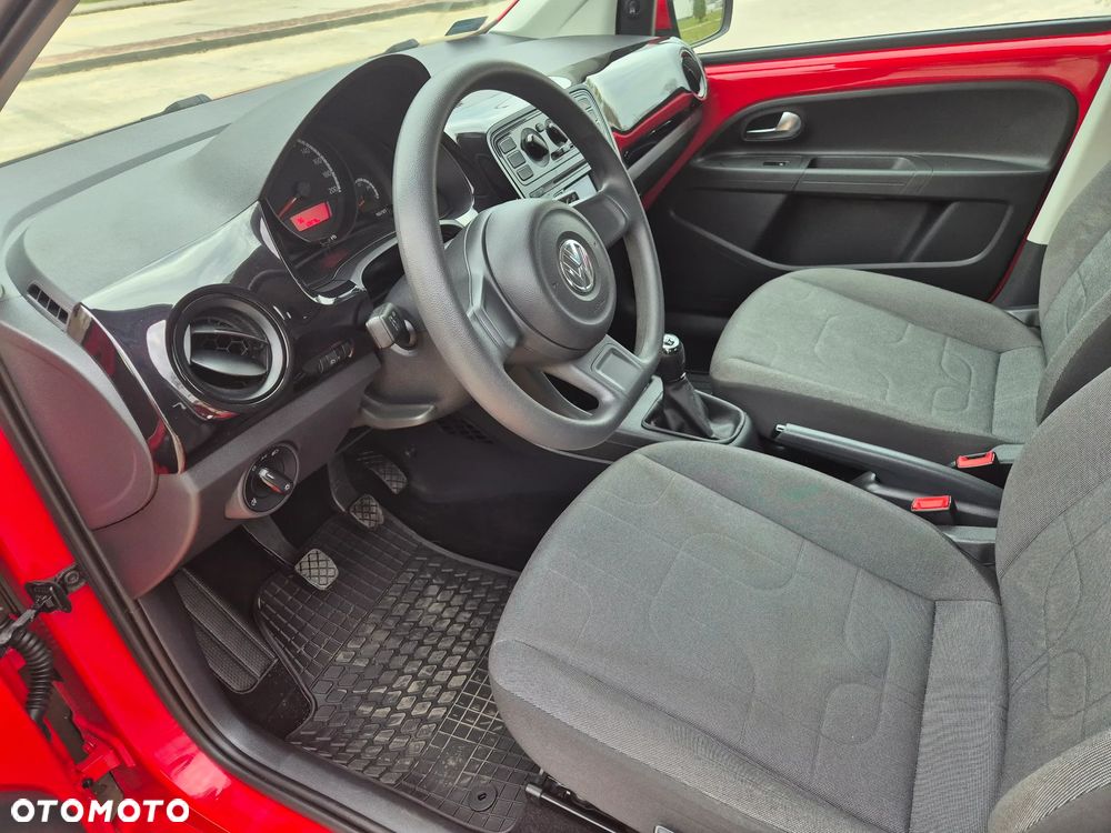 Volkswagen up! 1.0 high - 17