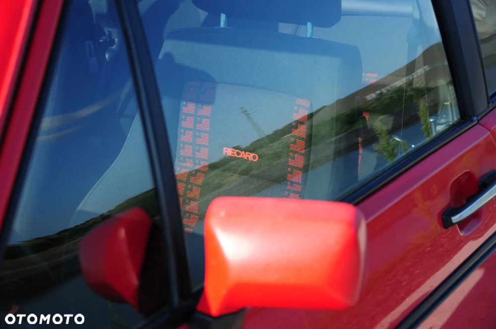 Volkswagen Golf 1.6 CL - 18