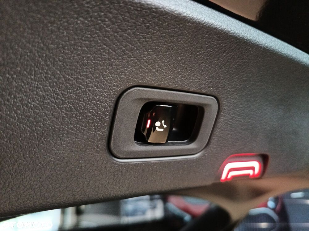 Mercedes-Benz GLC - 14