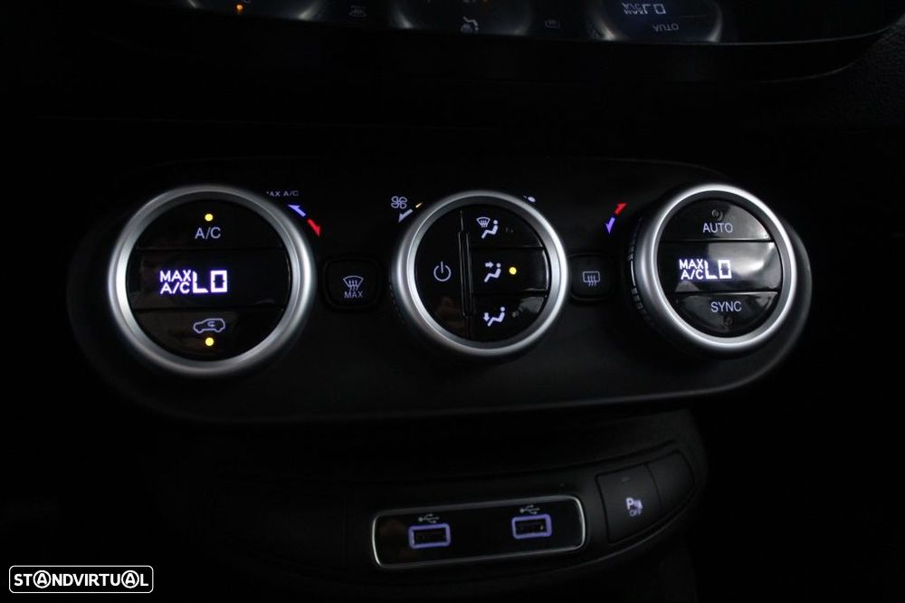 Fiat 500X 1.3 MJ City Cross - 29